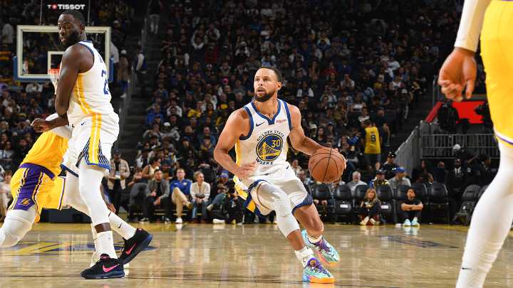 Warriors observations: Steph Curry shines in preseason debut