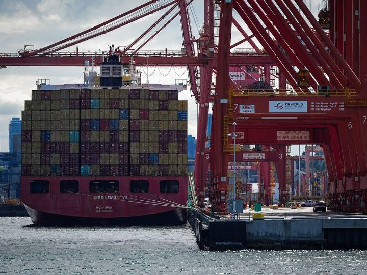 Canada's GDP tracking near-zero growth, but set to dodge recession