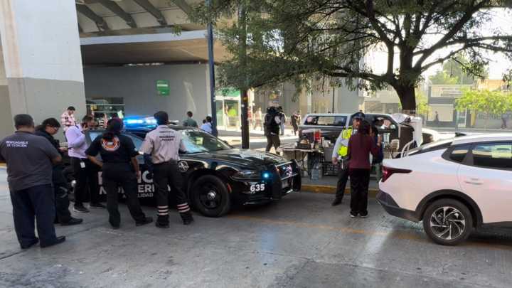 Mujer es Atropellada al Salir de la Estación Mitras de la Ecovía en Monterrey