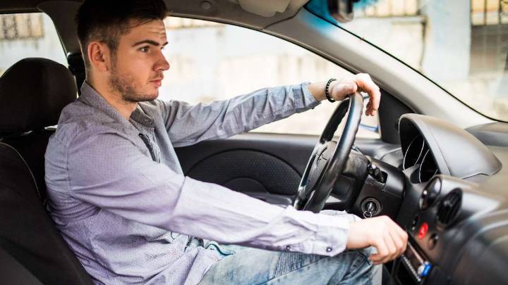 Alerta de seguridad por defecto que aumentaría "riesgo de accidente" en autos vendidos en Chile: Revisa los modelos afectados