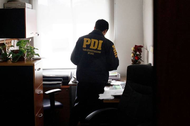 Funcionario de la PDI acusa a altos mandos de prevaricación administrativa: “Queda muy claro que han protegido al alto mando”