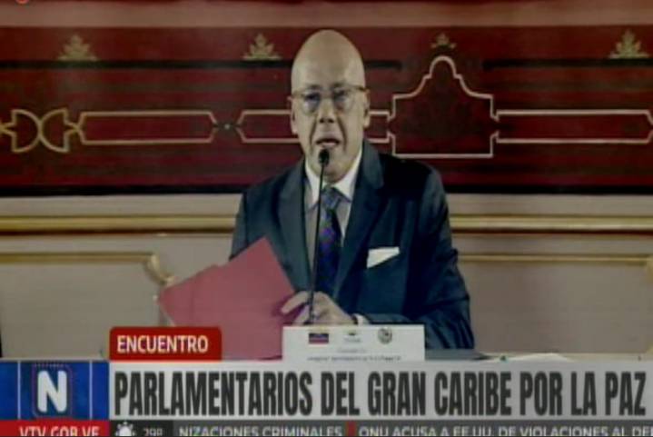 Rodríguez reitera en el Encuentro Parlamentarios del Caribe por la Paz: El objetivo de EE.UU. es hacerse con las riquezas naturales de Venezuela