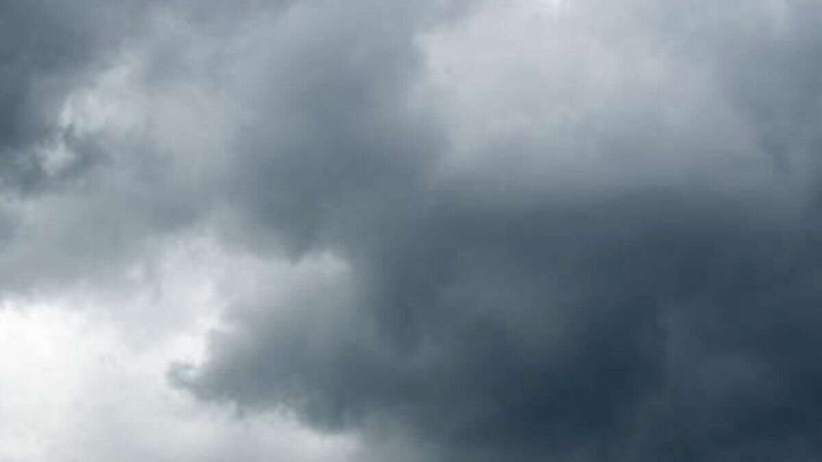 Dos frentes atlánticos traen lluvias, viento y bajada de temperaturas este jueves