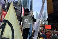 Miles de personas se manifiestan en contra de Donald Trump a nivel nacional