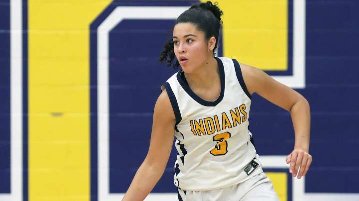 With Akron Zips hoops, Izzy Callaway adds to family's sports legacy