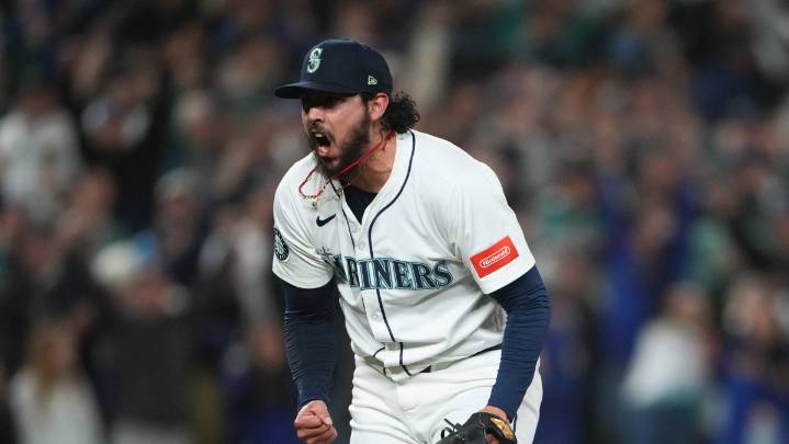 Andrés Muñoz hace historia para un mexicano en Serie de Campeonato de MLB