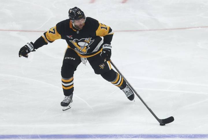 Deadspin | Penguins RW Bryan Rust (lower body) out at least 2 weeks