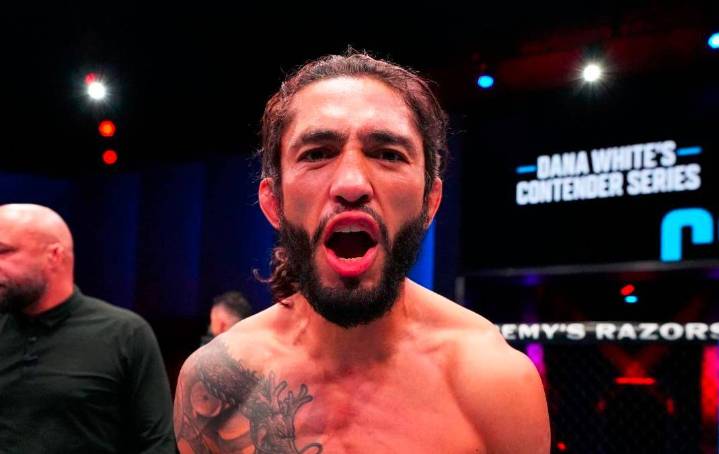 Vendió su moto para entrenar y hoy pelea en la UFC: el sueño hecho realidad del colombiano Javier Reyes