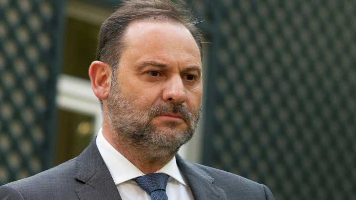 El juez rechaza la renuncia de Ábalos a su abogado por "fraude de ley" y le avisa que celebrará la vistilla de prisión