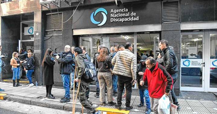 El Gobierno anunció una suba de hasta el 35% en las prestaciones para personas con discapacidad