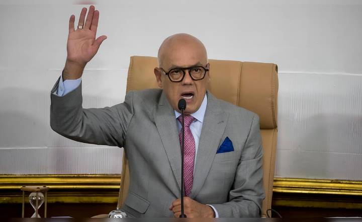 Venezuela advierte a EE.UU. que la extrema derecha planea atacar con explosivos a su embajada: “Es una operación de falsa bandera”