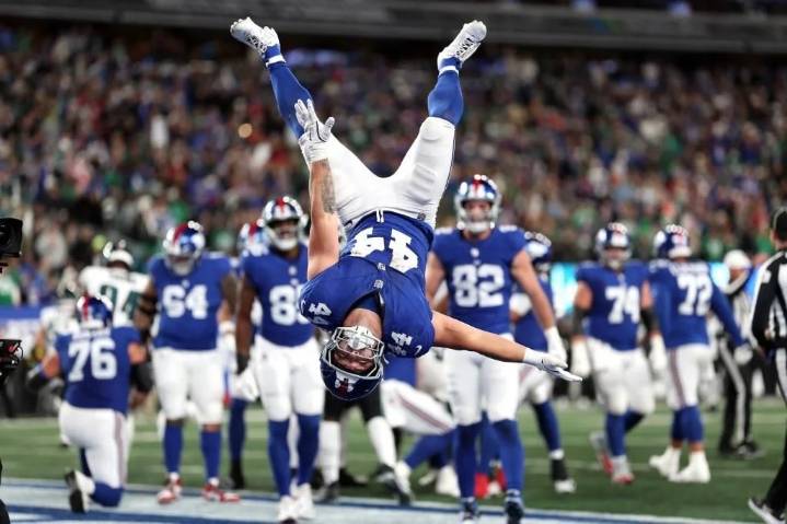Ponen Giants de cabeza a Eagles