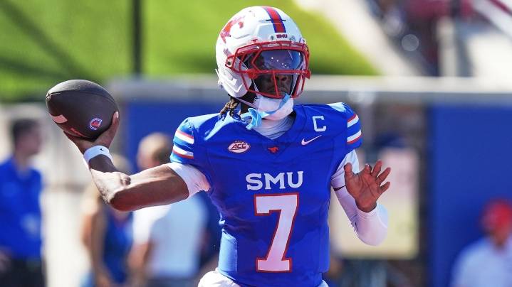 Kevin Jennings passes for career-high 4 TDs, as SMU beats Syracuse 31