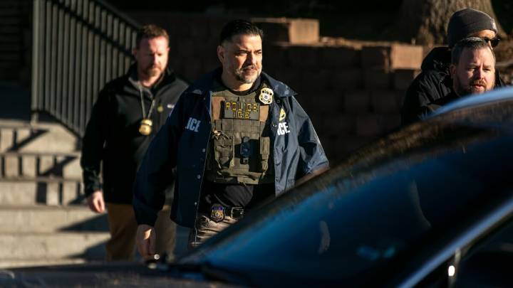 White House claims "more than 1,000%" rise in assaults on ICE agents, data says otherwise