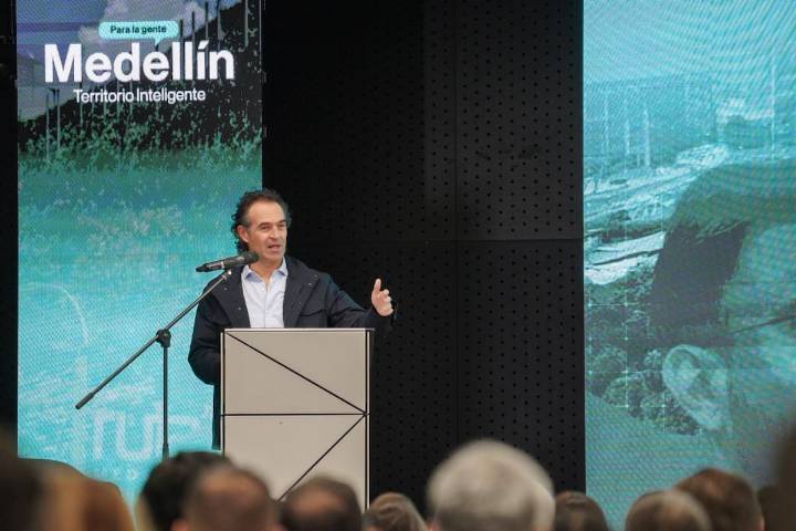 “La tecnología debe estar al servicio de la gente”: Federico Gutiérrez