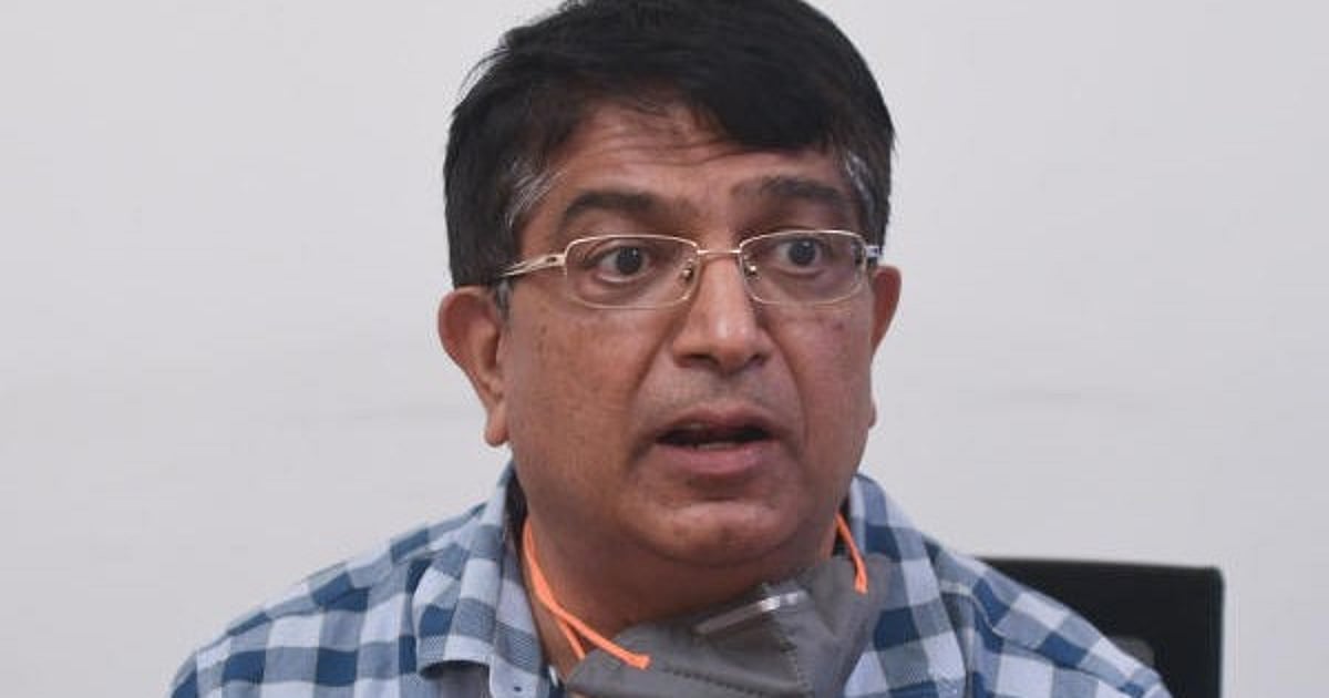 Ex-Bengaluru top cop admires lawyer who 'threw' shoe at CJI