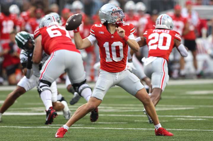 OSU Alum Makes Feelings Clear on Ryan Day & Co. With Big Julian Sayin Admission Ohio State alum praises Ryan Day’s Buckeyes and quarterback Julian Sayin, calling them the most consistent and dominant 