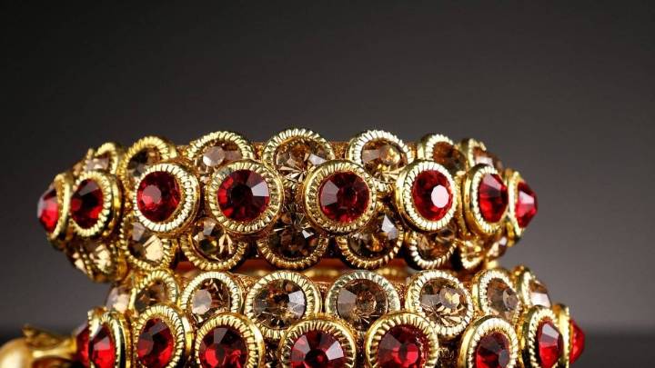 Dhanteras Spirit Grips India Amid High Gold prices; GST Cut Gives Relief Republic Business