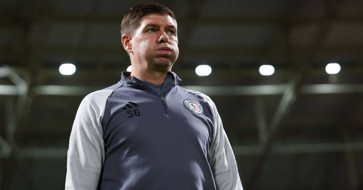 Steven Gerrard's stance on Rangers job emerges as Ibrox intel surfaces after summit