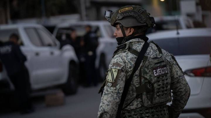 "Huachicol" fiscal: los jueces ponen tensión en la persecución de mandos de la Marina involucrados por la FGR