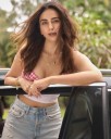 Rakul Preet Nails Hot And Chill Style