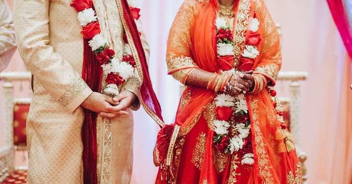 How To Plan Wedding Without Taking Loan