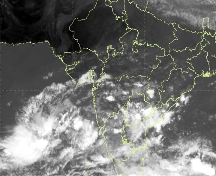 IMD issues fishermen warning for Gujarat coast; DC-I and LC-III signals hoisted at ports in state