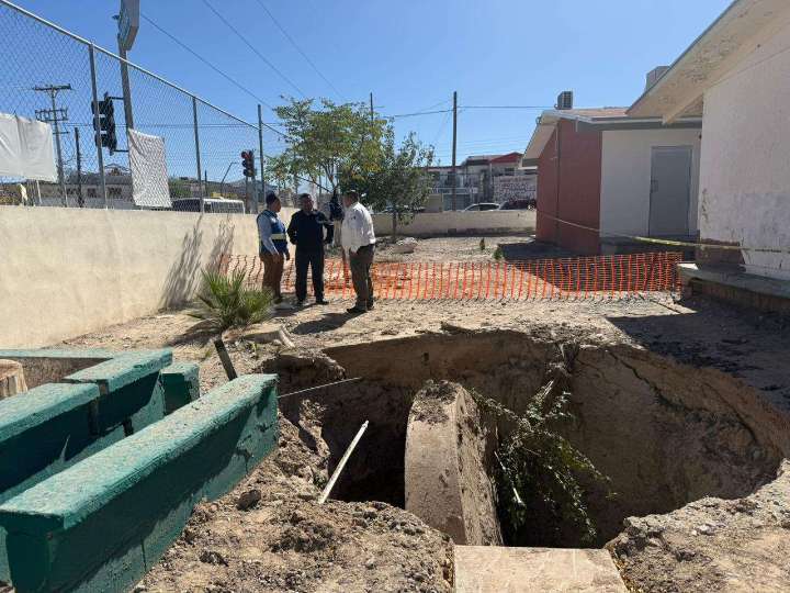 Atiende personal del Ichife socavón en Primaria Libertad de Juárez