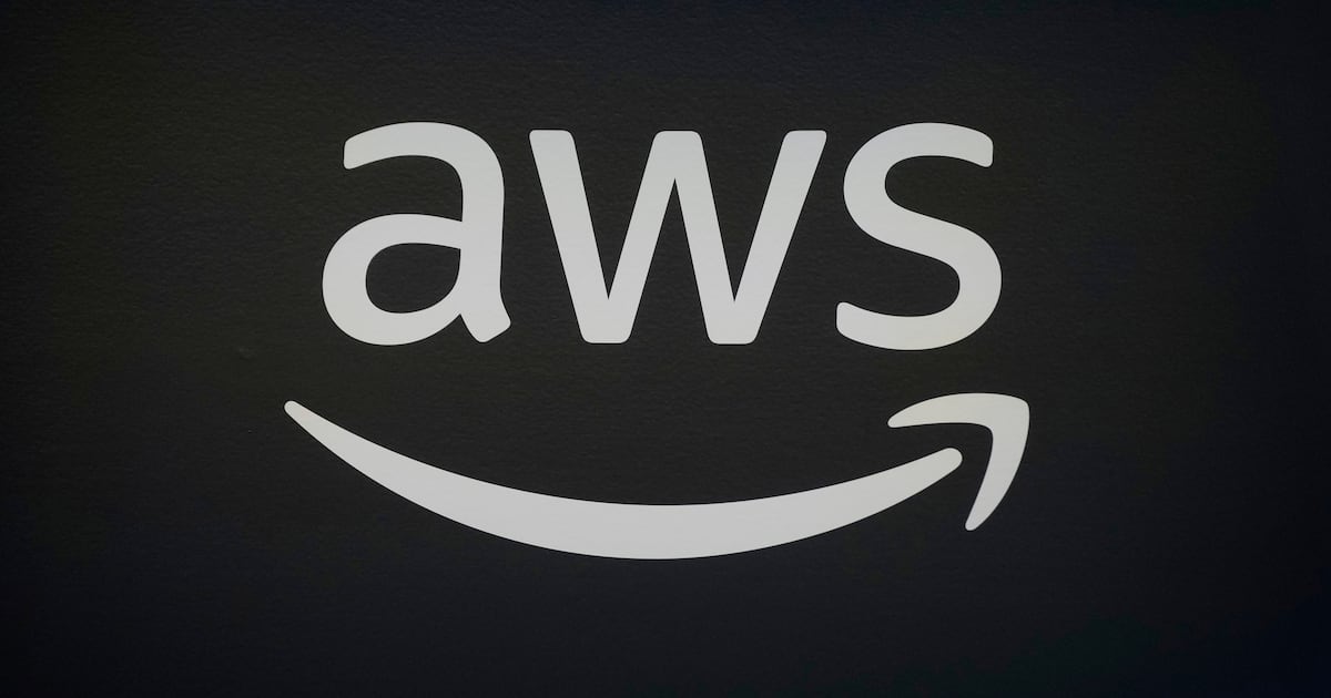 BREAKING NEWS: Amazon Web Services outage hits Snapchat, Duolingo, other major apps