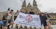 Veteranos de guerra de EE. UU. peregrinan a Santiago como terapia «para dejar atrás los fantasmas»