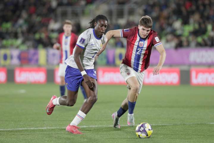 Francia gana con doblete de Bouabre y se las verá con Marruecos en las semifinales