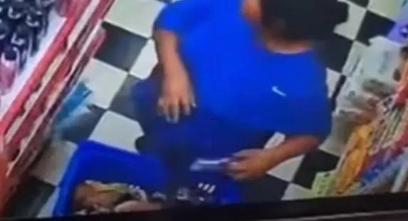 ¡Mechera filmada! La graban cuando guardaba envases dentro de su pantalón