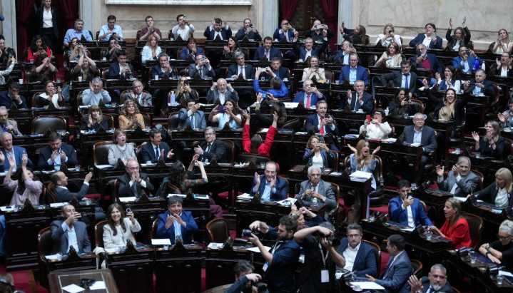 El miércoles habrá sesión especial en Diputados para tratar limitaciones a los DNU