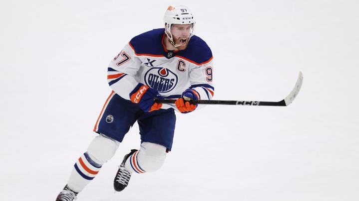 Connor McDavid signs a two-year, $25 million contract extension with the Edmonton Oilers