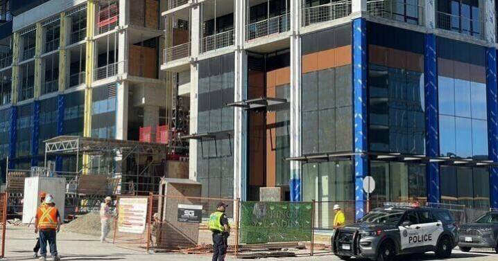 7 hurt after explosion at North York construction site