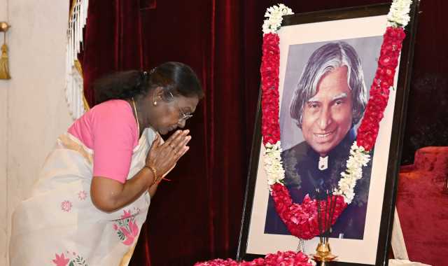 President Murmu Pays Tribute to Dr. APJ Abdul Kalam on His Birth Anniversary