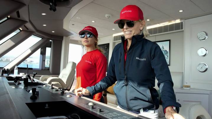 Captain Sandy Below Deck Med Season 10 Episode 5, Housewives Crossover