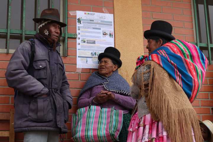 La misión de la UE reporta una media jornada tranquila en la segunda vuelta en Bolivia