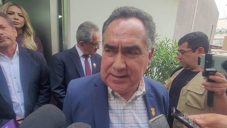 Personal de confianza, los sacrificados por reingeniería financiera de la UAS: Rector