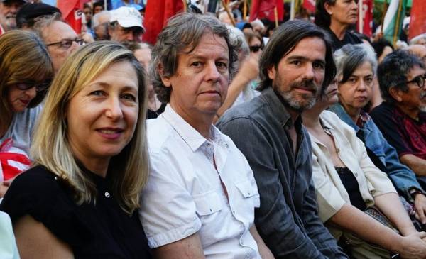 El FIT cerró la campaña frente a la embajada de EE.UU