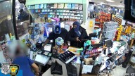 Fort Worth police seek armed robbery suspects
