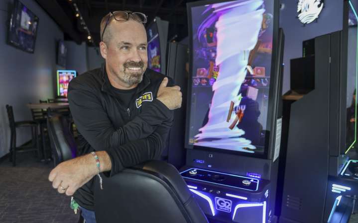 Lil' Jimmy's bar opens in south Fargo