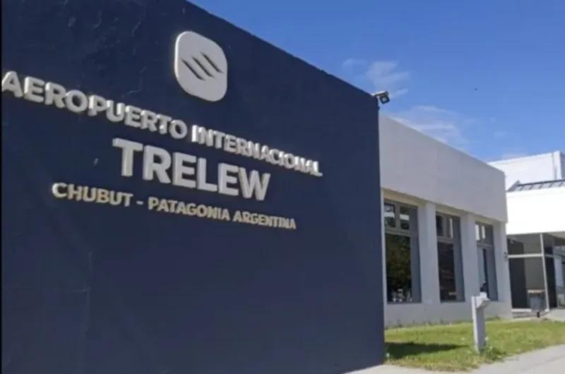 Falló un motor en pleno despegue de un avión en Trelew y debieron cerrar el aeropuerto