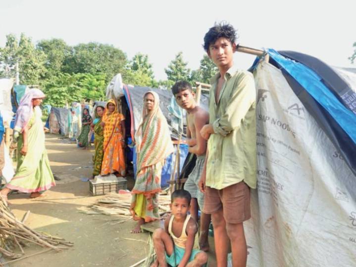 'Assam Government deported only 26 Bangladeshis in 6 yrs':Congress alleges Indians labelled as Bangladeshis, 676 families stranded in no