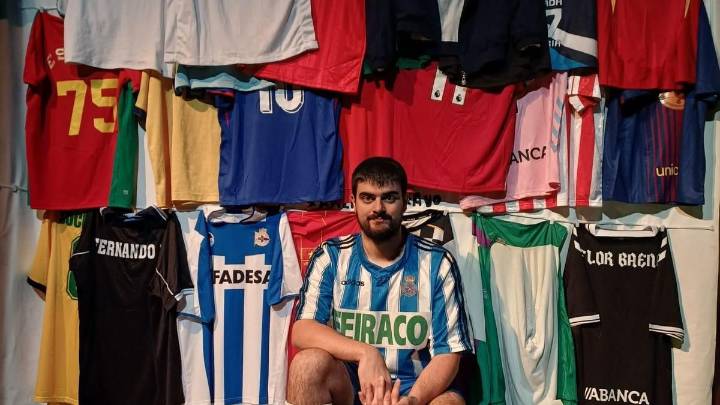 Javier Castiñeira, actor de Amorodio Teatro: «Tócanos seguir sachando por un teatro galego de calidade»