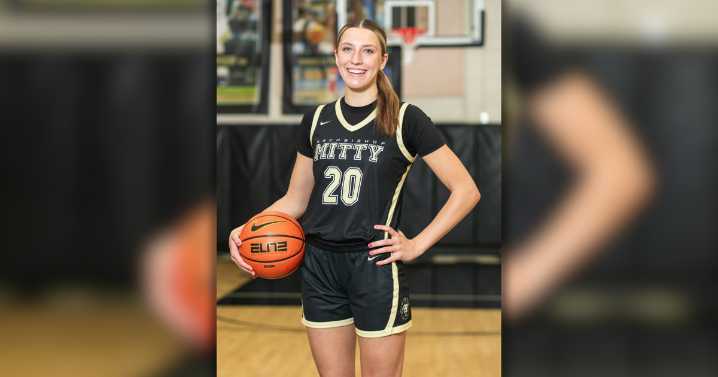 Iowa women's basketball lands 5-star prospect McKenna Woliczko