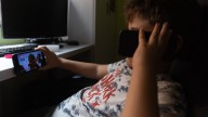 Andalucía exige prohibir el teléfono móvil a todos los menores acosadores hasta que cumplan 18 años