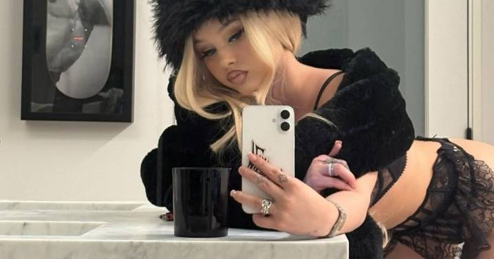 Alabama Barker’s Thong Photo Serves Ultimate Flirty Vibes