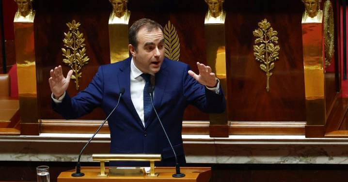 Fracasan las dos mociones de censura contra el Gobierno del macronista Sébastien Lecornu