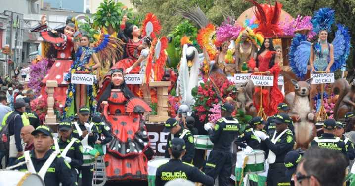 Colores, sonrisas y belleza estuvieron presentes en el desfile de Maja Colombia en Manizales